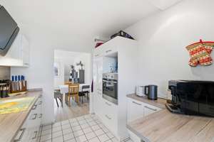 Langel: bezugsfreie 3-Zi. Maisonette-Wohnung mit Stellplatz,  Balkon + EBK! – Die vollständige Adresse der Immobilie erhältst du vom Anbieter., 51143 Zündorf, Köln – Vorschaubild 6