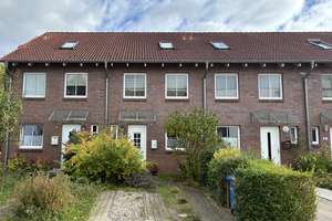 Charmantes Reihenmittelhaus mit Platz in Rostock Biestow – Die vollständige Adresse der Immobilie erhältst du vom Anbieter., 18059 Biestow, Rostock – Vorschaubild 2