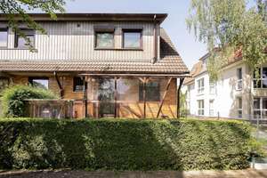 Wohnen im Grünen – charmantes Reihenendhaus in begehrter Berliner Wohnlage – Die vollständige Adresse der Immobilie erhältst du vom Anbieter., 12305 Lichtenrade, Berlin – Vorschaubild 2