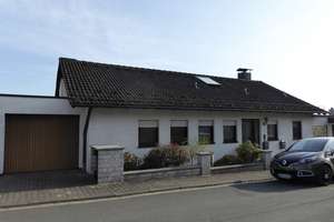 Großzügiges Familienglück mit sonnigen Balkonen und Weitblick in Eisenbach! – Die vollständige Adresse der Immobilie erhältst du vom Anbieter., 65618 Selters (Taunus) – Vorschaubild 1