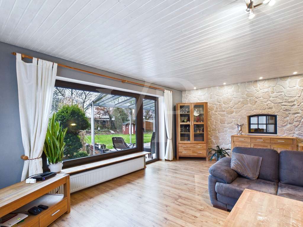 Immobilie in Esens - Familienfreundliches Wohnen in begehrter Lage in Esens -  Einfamilienhaus mit großem Grundstück - Bild 4