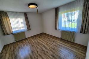 Natur pur&Renditechance:Gepflegtes EFH mit Einliegerwohnung  am Waldrand – Provisionsfrei!  – Die vollständige Adresse der Immobilie erhältst du vom Anbieter., 92729 Weiherhammer – Vorschaubild 13