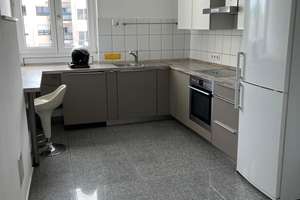 Stilaltbauwohnung mit großen, hohen Räumen und Einbauküche in der Fußgängerzone! – Die vollständige Adresse der Immobilie erhältst du vom Anbieter., 61348 Bad Homburg vor der Höhe – Vorschaubild 9