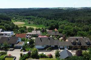 Traumhafter Fernblick für die große Familie - sofort frei!
Deining - Siegenhofen – Die vollständige Adresse der Immobilie erhältst du vom Anbieter., 92364 Deining – Vorschaubild 3