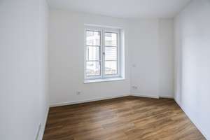 Offene Besichtigung diesen Samstag! EG-Wohnung u.a. mit zwei Terrassen, zwei Bädern, Garten und EBK – Hämmerlingstraße 138, 12555 Köpenick, Berlin – Vorschaubild 10
