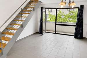 Ruhige 2-Zimmer-Maisonette im autofreien Lincoln-Quartier – mit Balkon, Kellerraum und Küche