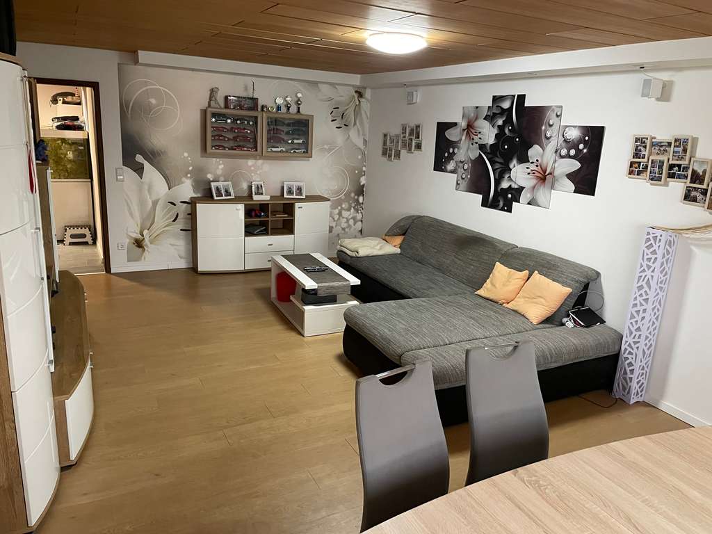 Immobilie in Flein - Flein: Großzügige 4,5 Zimmer Wohnung mit Einzelgarage und EBK - Bild 0