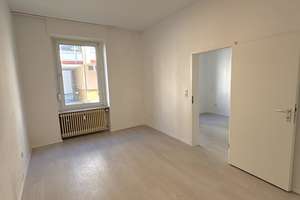 Helle Erdgeschosswohnung mit Terrasse in der Nordstadt – Die vollständige Adresse der Immobilie erhältst du vom Anbieter., 42105 Elberfeld, Wuppertal – Vorschaubild 2