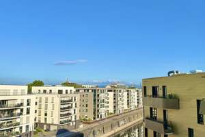 Traumhaftes Wohnen am Wasser: 3 Zimmer, Balkon, 2 Bäder & Rheinpanorama
