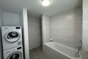 Sonnige, exklusive 3-Zimmer-Wohnung in München-Aubing – neuwertig, Südausrichtung, mit Einbauküche – Maria-Arndts-Straße 5, 81249 München – Vorschaubild 12