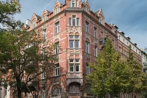 Lebendiger Mittelpunkt: 4-Zimmer-Wohnung in Wiesbaden