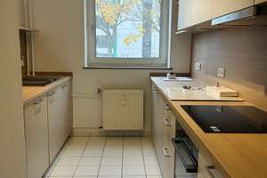 Frisch sanierte 3-Zimmer-Wohnung mit EBK,  Balkon im grünem Innenhof in der List  – Tannenbergallee 5, 30163 List, Hannover – Vorschaubild 7
