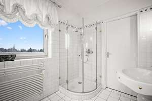 Property thumbnail 23