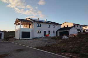 Flexibles Wohnkonzept zum Aus-und Fertigbauen – ZFH mit 3 Garagen, ca. 850m² südl.v.Rain! – Die vollständige Adresse der Immobilie erhältst du vom Anbieter., 86684 Holzheim – Vorschaubild 1