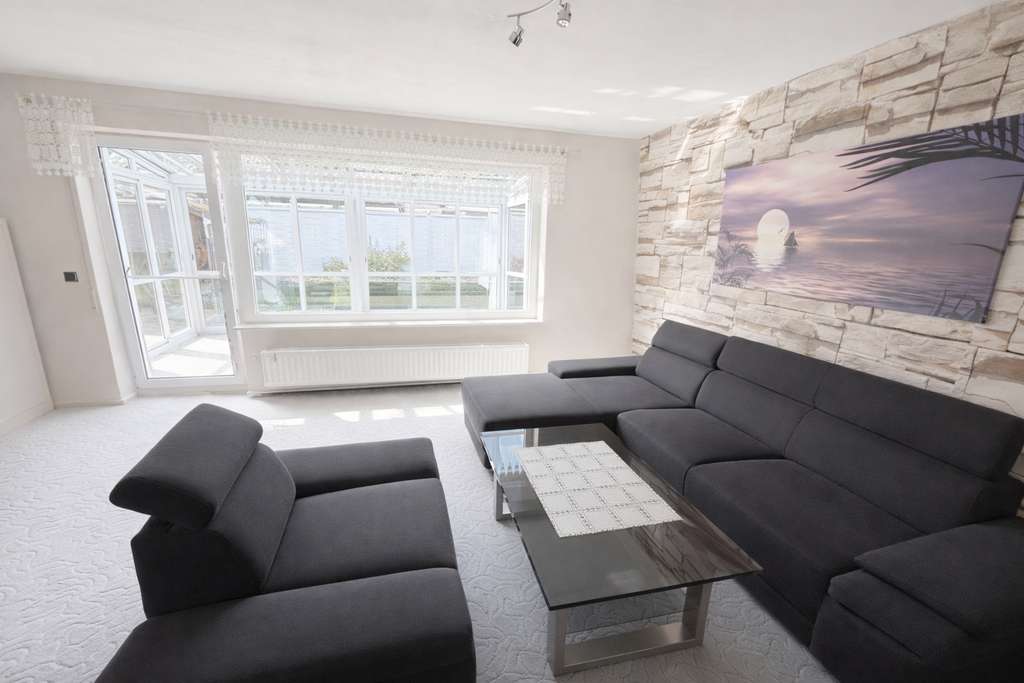 Immobilie in Goseck - Geräumiger Rückzugsort in Goseck: Ruhe, Privatsphäre und beste Anbindung im Saale-Unstrut-Gebiet! - Bild 1