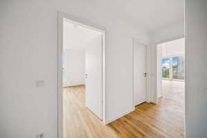 Exklusive 2 -Zimmer Wohnung über den Dächern Hamburgs – Die vollständige Adresse der Immobilie erhältst du vom Anbieter., 20539 Rothenburgsort, Hamburg – Vorschaubild 4