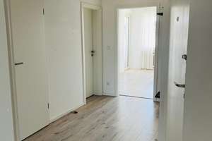 Helle 3-Zimmer-Wohnung mit 2 Balkonen im 2. OG in Düsseldorf-Wersten (Uni-Nähe)