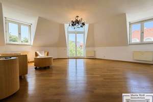 Zwischen Englischem Garten und Isar gelegen: 4-Zimmer-Maisonette-Wohnung mit Süd-Balkon und DT – Die vollständige Adresse der Immobilie erhältst du vom Anbieter., 80538 Englischer Garten, München – Vorschaubild 3