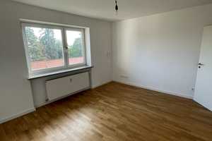 Moderne, helle 3-Zimmer-Wohnung mit Balkon in München-Laim – Gotthardstraße 118, 80689 München – Vorschaubild 2