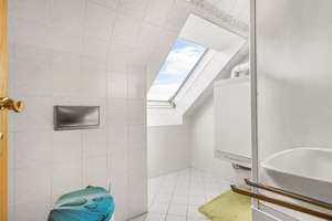 Energieeffiziente Maisonette-Wohnung mit Terrasse, Garage und viel Platz in Berlin-Biesdorf – Die vollständige Adresse der Immobilie erhältst du vom Anbieter., 12683 Biesdorf, Berlin – Vorschaubild 15