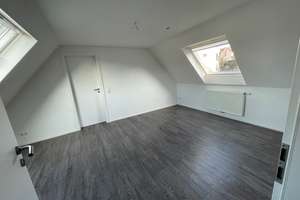 Helle, top Lage teil möblierte 2-Zimmer Dachgeschosswohnung in Stuttgart – Schmidener Straße 210C, 70374 Muckensturm, Stuttgart – Vorschaubild 6
