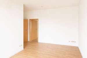 Große helle 2-Raum-Wohnung mit Balkon & Fahrstuhl – Agricolastraße 65, 9112 Kaßberg, Chemnitz – Vorschaubild 3