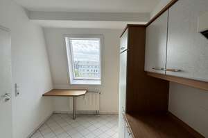 ** 2-Raum Wohnung mit schönem Balkon ** – Glauchauer Straße 35, 9113 Schloßchemnitz, Chemnitz – Vorschaubild 11