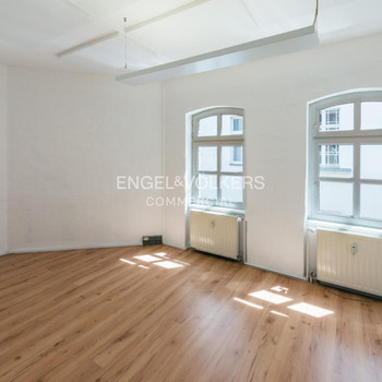 Remise mit Dachterrasse in Mitte