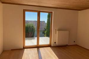 Schönes Einfamilienhaus mit Keller, Garage und großem Garten in ruhiger Lage in Hainhofen – Lerchenweg 8, 86356 Neusäß – Vorschaubild 6