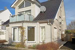 EINFAMILIENHAUS MIT EINLIEGERWOHNUNG ... GEHOBENES WOHNFLAIR ... BESTE LAGE