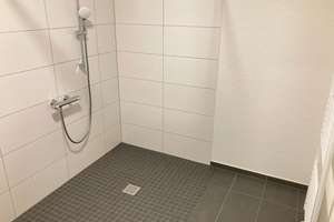 KRONSRODE | Neuwertige 2-Zimmer-Wohnung mit Parkettboden und TG-Stellplatz (optional) – Kattenbrookstrift  146, 30539 Bemerode, Hannover – Vorschaubild 5