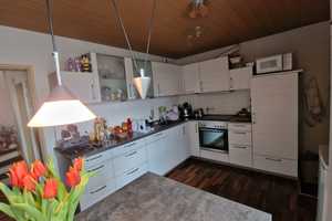 Zwei- bis Drei-Familienhaus
360 m² + 2 Sonnenterrassen +
2 Balkone + 3 Zusatz-Öfen +
Grün + Ruhig – Bayreuth (Kreis) – Vorschaubild 6