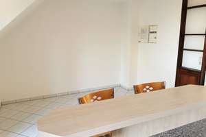 Tolle DG-Whg. mit Balkon, Einbauküche, Designebelag, Bad mir Wanne und Duschaufsatz...... – Charlottenstraße 81, 9126 Gablenz, Chemnitz – Vorschaubild 8
