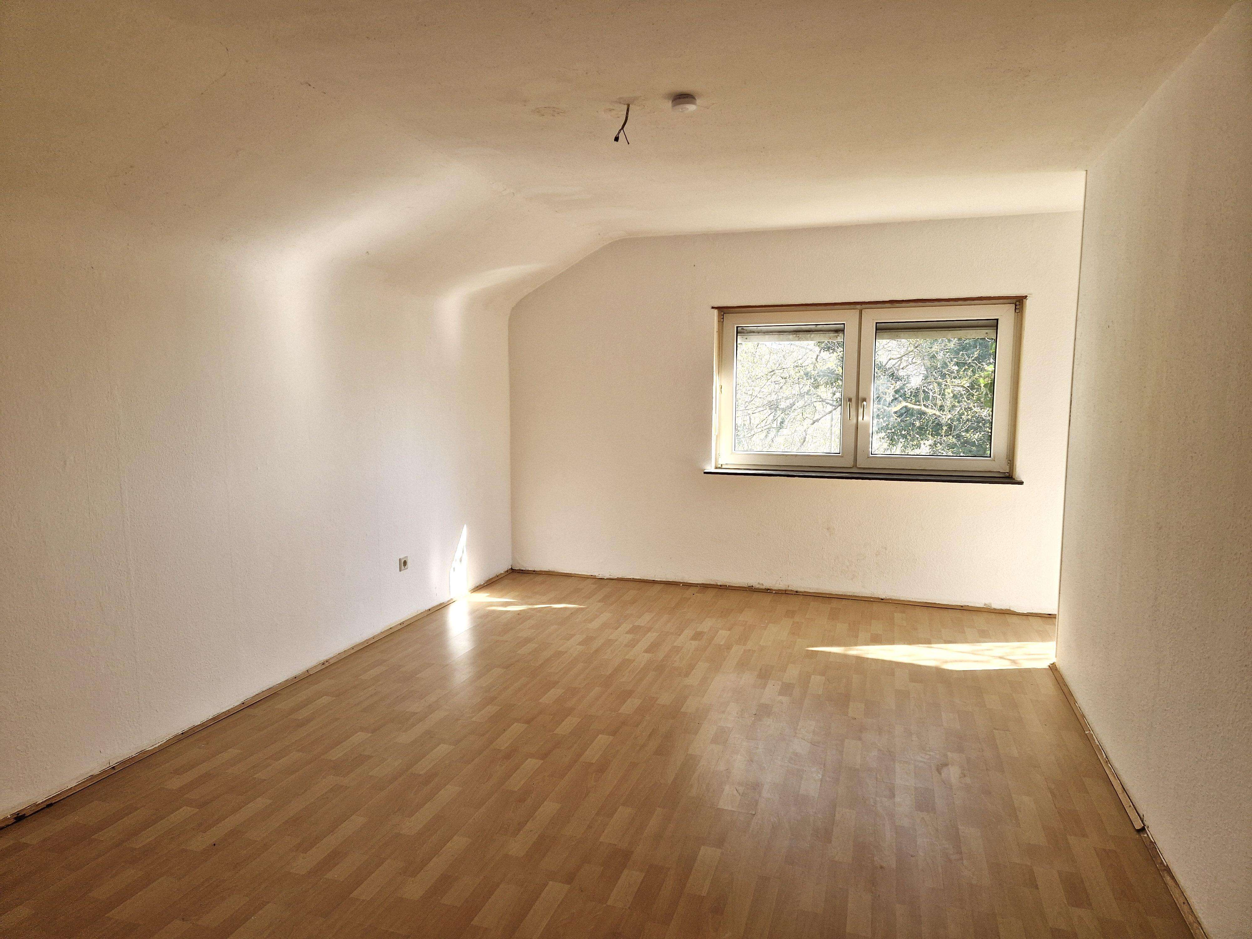 Immobilie in Neuleiningen - Wohnen mit Weitblick: Haus auf 1.900 m² Grundstück in Neuleiningen - Bild 5