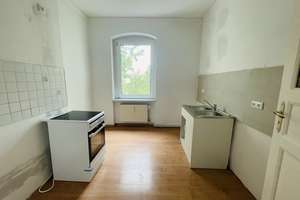 große 3-Zimmerwohnung zum Selbstrenovieren in Adlershof – Wassermannstr. 69, 12489 Adlershof, Berlin – Vorschaubild 2