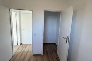 Stilvoll modernisiert: 3-Zimmer-Wohnung in Hagen-Haspe – 58135 Haspe-West, Hagen – Vorschaubild 4