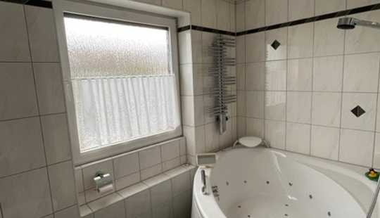 Bild von Attraktives Reihenmittelhaus in Feldrandlage mit Keller und Garage