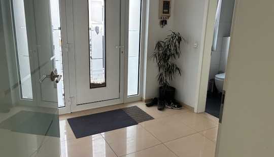 Bild von Energiesparhaus in Erzhausen in Feldrandlage mit Möglichkeit einer ELW