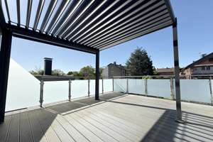 Ruhe trifft Komfort: Stilvolle Wohnung mit Dachterrasse in Sackgasse