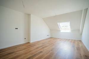 Moderne Dachgeschosswohnung – bezugsfertig und hochwertig saniert – Die vollständige Adresse der Immobilie erhältst du vom Anbieter., 52068 Markt, Aachen – Vorschaubild 4
