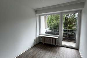 Geräumige Wohnung zu vermieten 1 ganzes + 2 halbe Zimmer – Fuhlsbüttler Str. 607, 22337 Ohlsdorf, Hamburg – Vorschaubild 4