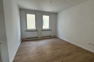 St. Peter ! 2-Zi.-Altbau-Whg., 40 m², Laminat, ohne Balkon, im 2.OG ohne Aufzug