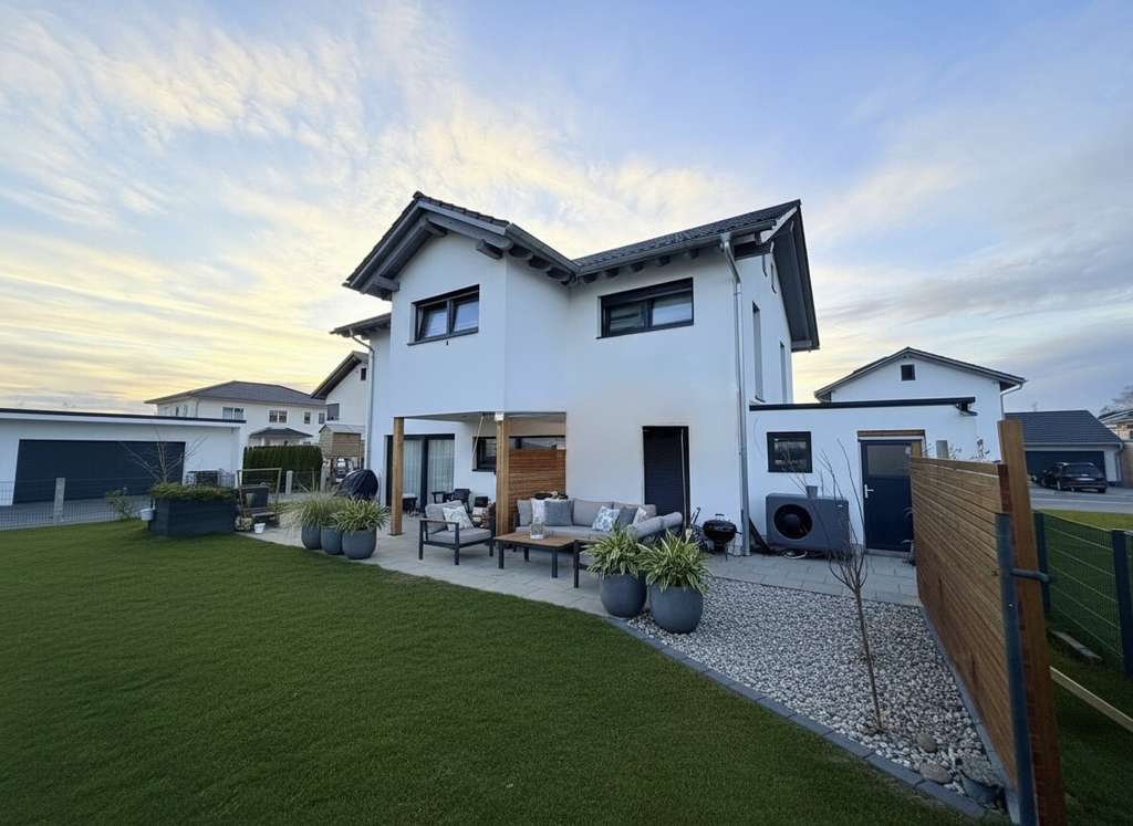 Immobilie in Rieden - Stilvolles Einfamilienhaus in familienfreundlicher Lage - Bild 4