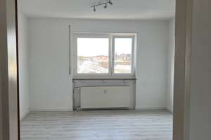Sanierte 2-Raum-Wohnung mit Balkon in Mannheim