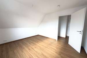 Neuwertig zum kleinen Preis- sofort beziehbar-großzügige 3 Zi. - DG - Wohnung in IN-Süd/Kothau – Die vollständige Adresse der Immobilie erhältst du vom Anbieter., 85053 Südost, Ingolstadt – Vorschaubild 12