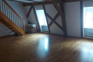 Altstadt Regensburg, Bismarckplatz: Großzügige 2 1/2 Zimmer-Dachgeschoss Wohnung mit großer Galerie – Die vollständige Adresse der Immobilie erhältst du vom Anbieter., 93047 Innenstadt, Regensburg – Vorschaubild 3