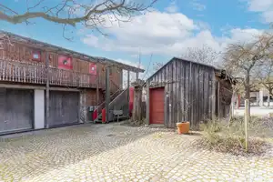Architektenvilla mit drei separaten Apartments und Garten in Vohburg zu verkaufen – Pfaffenhofen an der Ilm (Kreis) – Vorschaubild 8