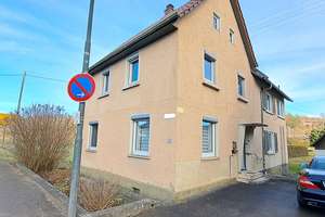 Geräumiges Einfamilienhaus mit Ausbaumöglichkeiten, großem Garten und Garage! – Die vollständige Adresse der Immobilie erhältst du vom Anbieter., 89173 Lonsee – Vorschaubild 1