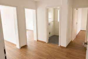 Erstbezug nach Kernsanierung-Moderne 3-Zimmer Wohnung im 2. OG – Stuttgart Süd – Schreiberstraße 30, 70199 Heslach, Stuttgart – Vorschaubild 1