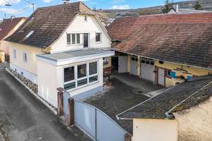 Ein Haus, das Geschichten erzählt – Landhaus in Jechtingen – Die vollständige Adresse der Immobilie erhältst du vom Anbieter., 79361 Sasbach am Kaiserstuhl – Vorschaubild 1